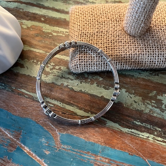 Brighton Bangle - Picture 2 of 3